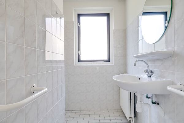 Foto van Bosvilla nabij Nijmegen - Vakantiehuis in Ewijk - BathRoom
