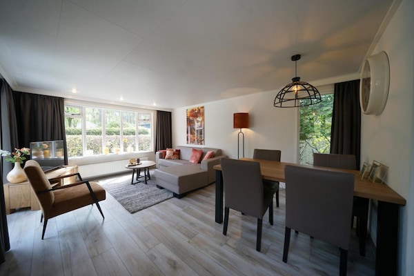 Foto van Chalet voor 4 personen met regendouche - Vakantiehuis in Lochem - LivingRoom
