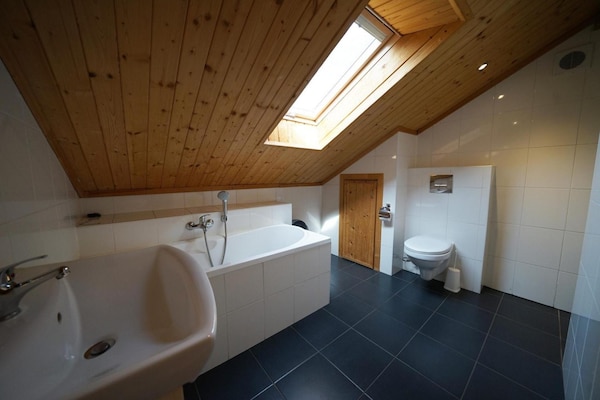 Foto van Chalet in de Achterhoek voor groepen - Vakantiehuis in Lochem - BathRoom
