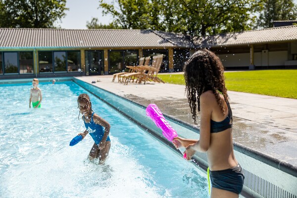 Foto van Villa met bubbelbad - Vakantiehuis in Hellendoorn - ParkFacilities