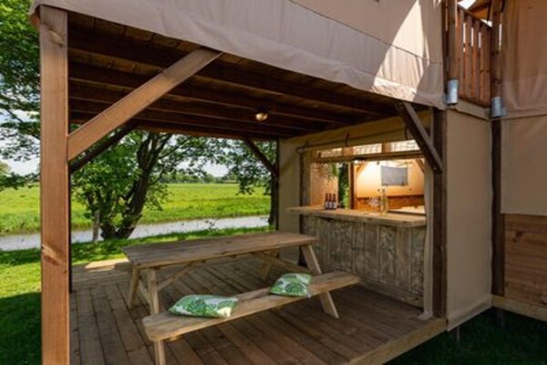 Foto van Boomhuttent met panoramisch uitzicht - Vakantiehuis in Zuna - TerraceBalcony