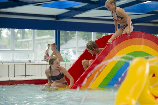 Foto van Wellness Lodge met sauna en prachtig uitzicht - Vakantiehuis in Zuna - ParkFacilities