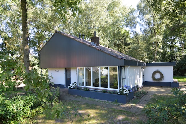 Foto van Vakantiehuis in Haaksbergen bij Meer - Vakantiehuis in Haaksbergen - ExteriorSummer