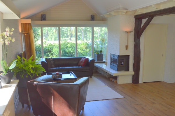 Foto van Vakantiehuis in Haaksbergen bij Meer - Vakantiehuis in Haaksbergen - LivingRoom
