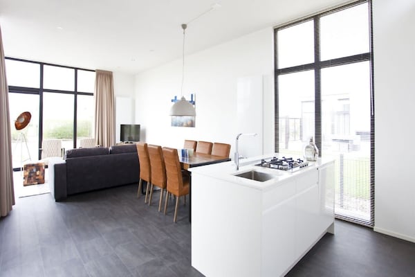 Foto van L-vormig chalet aan het Veluwemeer - Vakantiehuis in Biddinghuizen - Kitchen