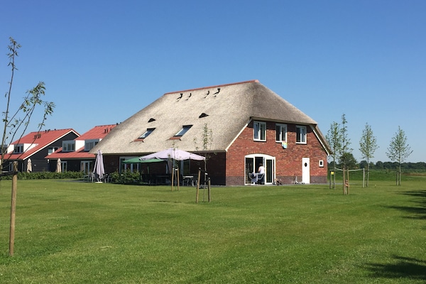 Foto van Groepsuitje op het platteland - Vakantiehuis in Paasloo - ExteriorSummer
