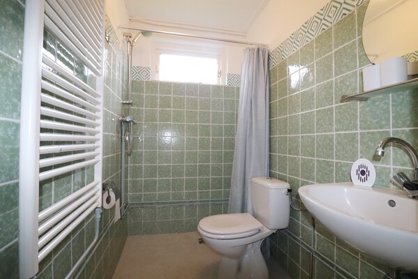 Foto van Boshuis in Appelscha bij Nationale Parken - Vakantiehuis in Appelscha - BathRoom