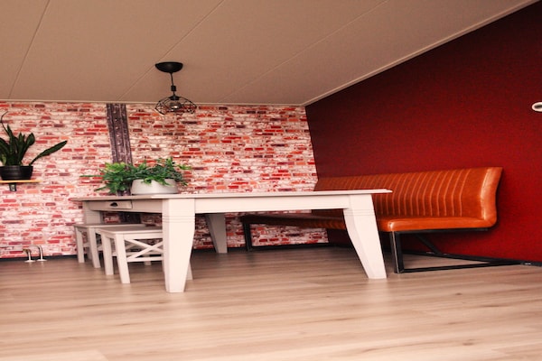 Foto van Rustig chalet dichtbij Norg - Vakantiehuis in Haulerwijk - DiningRoom