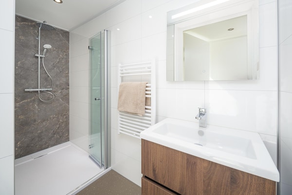 Foto van Workum 6-persoons strandresortwoning - Vakantiehuis in Workum - BathRoom