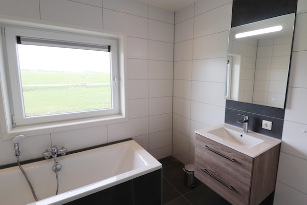 Foto van Gezinsvriendelijke villa in Leons - Vakantiehuis in Leons - BathRoom