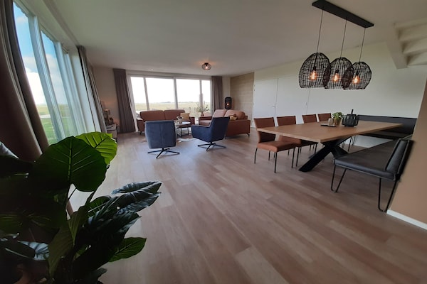 Foto van Gezinsvriendelijke villa in Leons - Vakantiehuis in Leons - DiningRoom