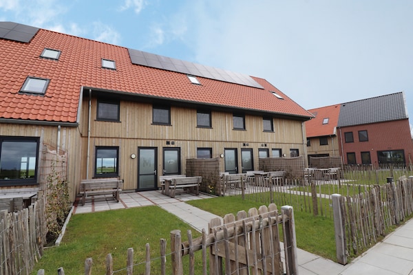 Foto van Gezinsvriendelijke villa in Leons - Vakantiehuis in Leons - ExteriorSummer
