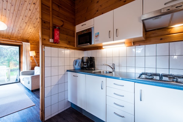 Foto van Hollum Bungalow Vlakbij het Strand - Vakantiehuis in Hollum - Kitchen