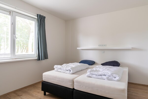 Foto van Appartement op Ameland bij De Vleijen - Vakantiehuis in Nes - BedRoom