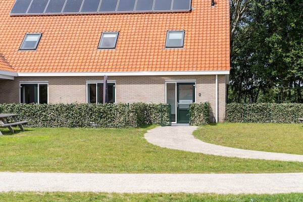 Foto van Appartement op Ameland bij De Vleijen - Vakantiehuis in Nes - GardenSummer