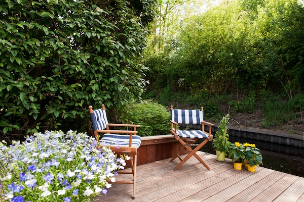 Foto van Bungalow bij De Alde Feanen UNESCO-site - Vakantiehuis in Earnewald - GardenSummer