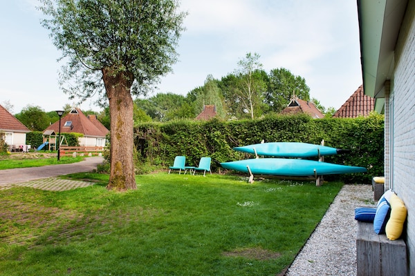 Foto van Luxe huis bij De Alde Feanen Reserve - Vakantiehuis in Earnewald - TerraceBalcony
