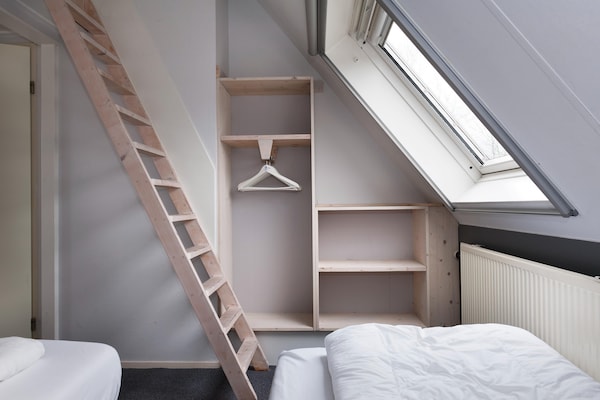 Foto van Luxe huis bij De Alde Feanen Reserve - Vakantiehuis in Earnewald - BedRoom
