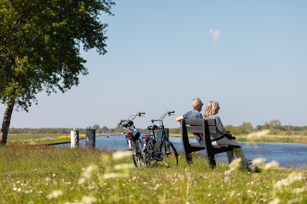 Foto van Bungalow met jacuzzi, natuur - Vakantiehuis in Eernewoud - AreaSummer5KM
