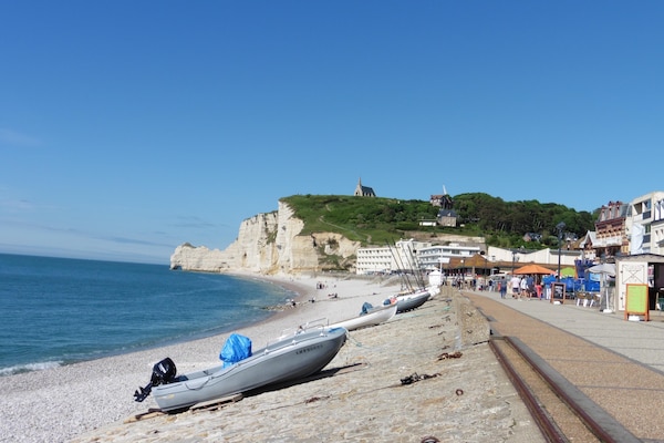 Foto van Vakantiehuis in Etretat bij Strand & Kliffen - Vakantiehuis in Etretat - AreaSummer1KM