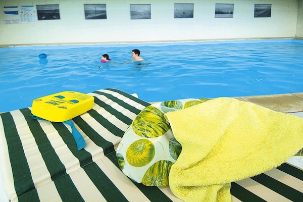 Foto van Houten Chalet bij Somme Baai Abbeville - Vakantiehuis in Grand-Laviers - PoolOfHouse