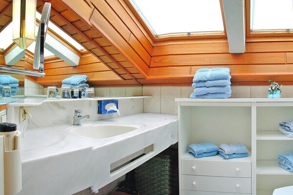 Foto van Appartement met terras en toegang tot de spa. - Vakantiehuis in Dienten am Hochkönig - BathRoom