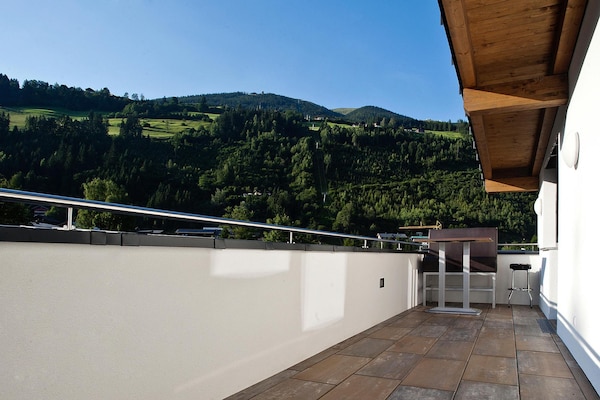 Foto van Appartement in Neukirchen bij Wildkogelbahn - Vakantiehuis in Neukirchen - terrace
