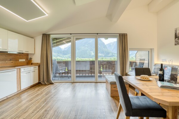 Foto van Chalet in Neukirchen met Bergzicht - Vakantiehuis in Neukirchen - Landing