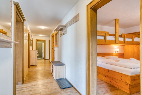 Foto van Chalet in Neukirchen met Bergzicht - Vakantiehuis in Neukirchen - BedRoom