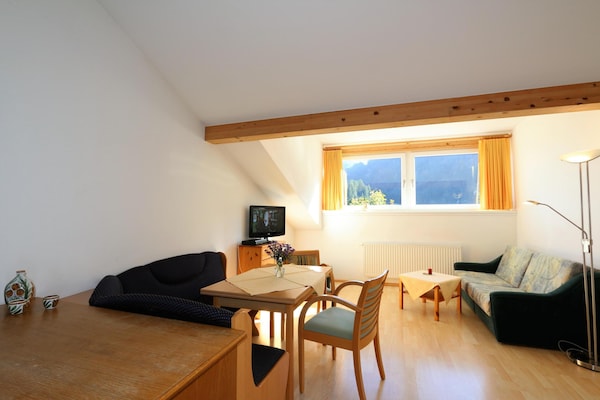 Foto van Appartement in Zugspitz Arena bij Fietspad - Vakantiehuis in Bichlbach - LivingRoom