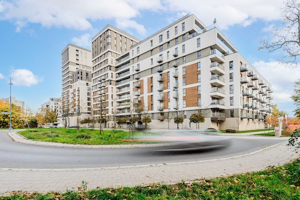 Foto van Gezellig appartement vlakbij Manufaktura - Vakantiehuis in Łódź - ExteriorSummer