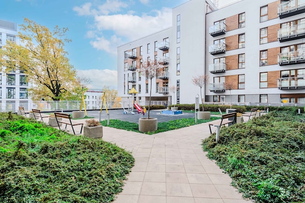 Foto van Gezellig appartement vlakbij Manufaktura - Vakantiehuis in Łódź - ExteriorSummer
