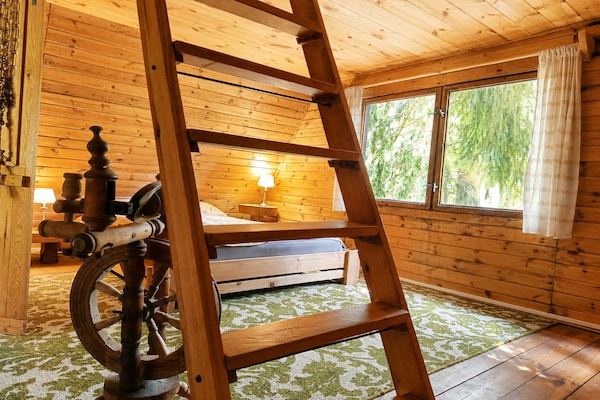 Foto van Geweldig vakantiehuis midden in de natuur en direct aan het meer, Natac Wielka - BedRoom