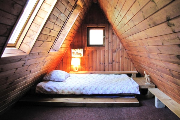Foto van Geweldig vakantiehuis midden in de natuur en direct aan het meer, Natac Wielka - BedRoom