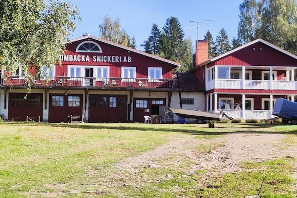 Foto van Bed & Breakfast in Bjuråker met zwembad - Vakantiehuis in Bjuråker - Untagged