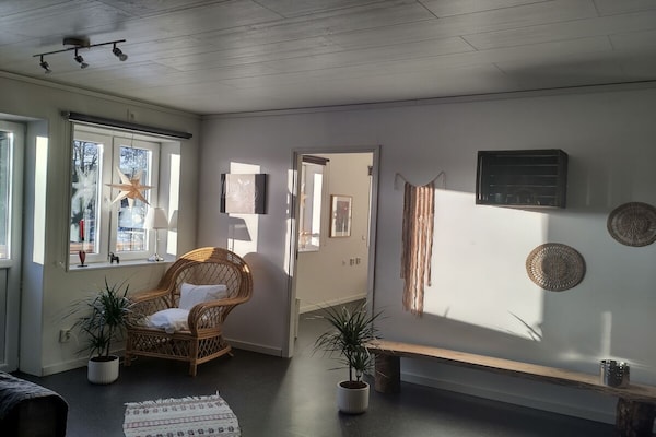 Foto van Bed & Breakfast in Bjuråker met zwembad - Vakantiehuis in Bjuråker - Untagged