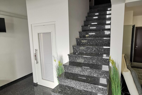 Foto van Bled Prestigious and Stylish Apartments - Standard One Bedroom Apartment with Balcony - stairs