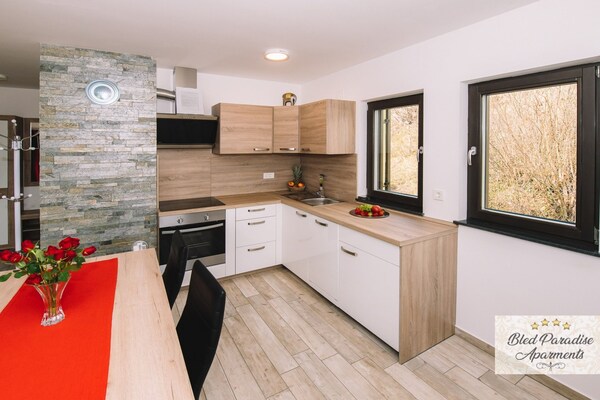 Foto van Bled Prestigious and Stylish Apartments - Standard One Bedroom Apartment with Balcony - Kitchen