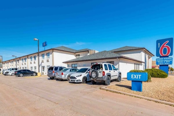 Foto van 2 tweepersoonsbedden (queensize) | Rookvrij - Vakantiehuis in Winslow - ExteriorSummer