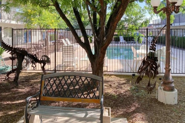 Foto van 1 tweepersoonsbed | Rookvrij - Vakantiehuis in Holbrook - Pool