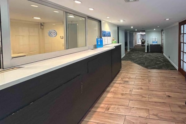 Foto van 2 tweepersoonsbedden | Toegankelijk voor mindervaliden | Micfridg - FloorPlan