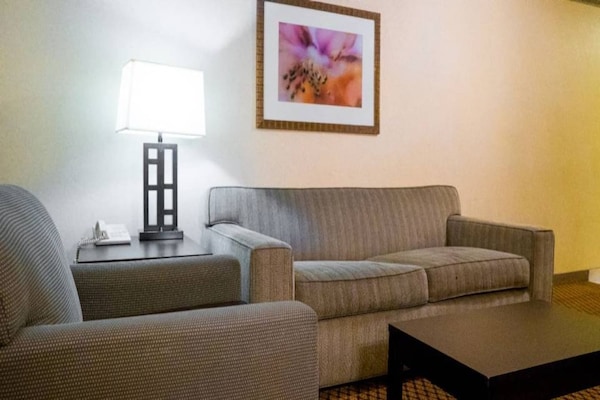 Foto van 1 kingsize bed | Rookvrij, koelkast - Vakantiehuis in Anaheim - Facilities