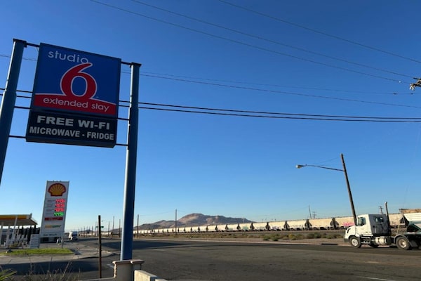 Foto van 2 tweepersoonsbedden | Niet-roken, koelkast - Vakantiehuis in Mojave - Outdoor