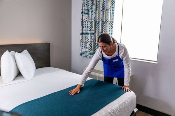 Foto van 1 tweepersoonsbed (queensize) | Roken toegestaan - Vakantiehuis in Long Beach - Facilities