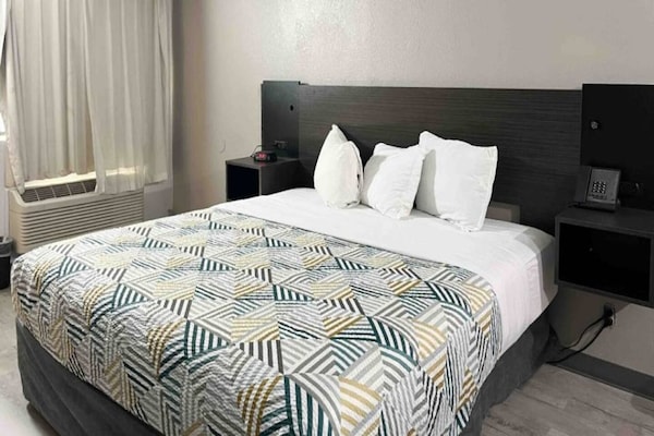Foto van 1 kingsize bed | Rookvrij, Keuken - Vakantiehuis in Phoenix - BedRoom