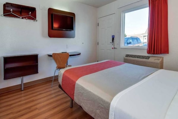 Foto van 1 tweepersoonsbed (Queensize) | Rolstoeltoegankelijk bad (Nsmk) - BedRoom