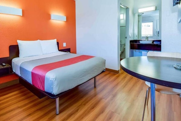 Foto van 1 tweepersoonsbed (Queensize) | Rolstoeltoegankelijk bad (Nsmk) - BedRoom