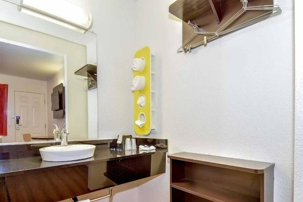 Foto van 2 tweepersoonsbedden | Roken toegestaan - Vakantiehuis in Riverside - BathRoom