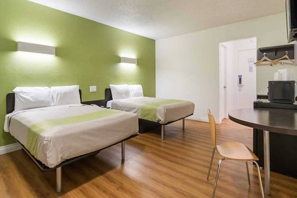 Foto van 2 Volledige Bedden | Ns | Koelkast - Vakantiehuis in Santa Maria - BedRoom