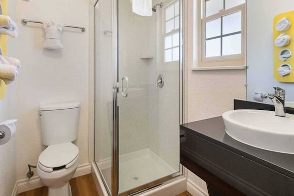 Foto van 2 Volledige Bedden | Ns | Koelkast - Vakantiehuis in Santa Maria - BathRoom